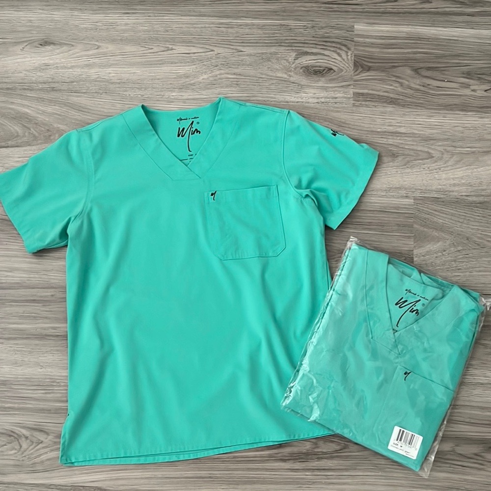 BRAND NEW - Mim scrub tops - surgical green